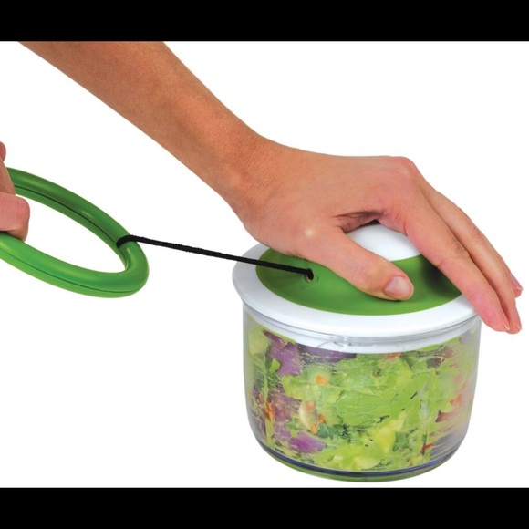 CHEF’N VEGGICHOP HAND-POWERED FOOD CHOPPER - Picture 4 of 11